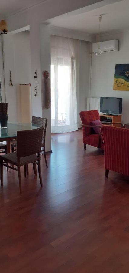 Ferienwohnung Cozy Penthouse Next To Metro Station Thessaloniki Exterior foto