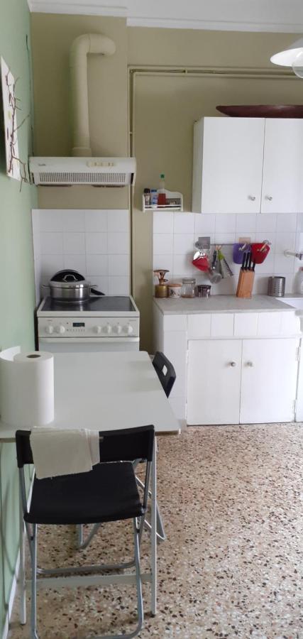 Ferienwohnung Cozy Penthouse Next To Metro Station Thessaloniki Exterior foto